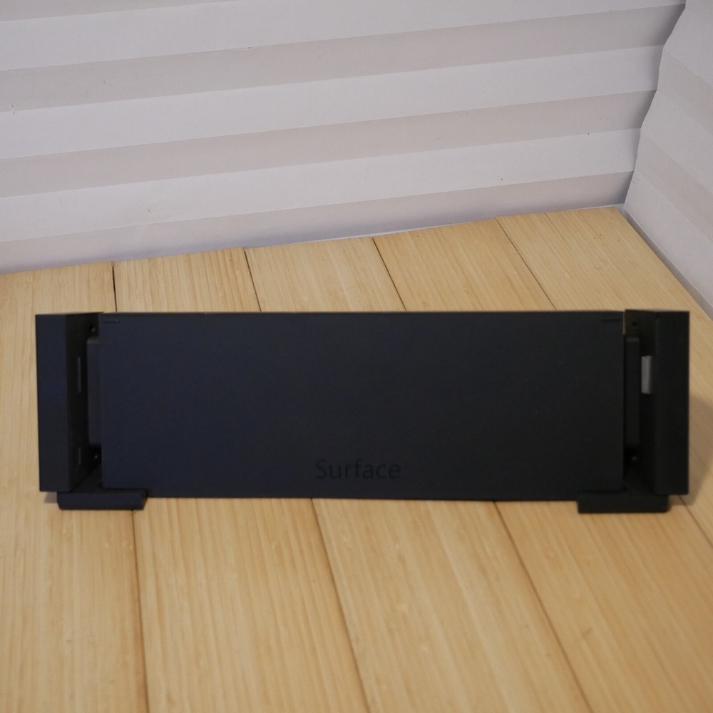 Surface Pro 3 Docking Station Model 1664 only (no charger) - 3‎